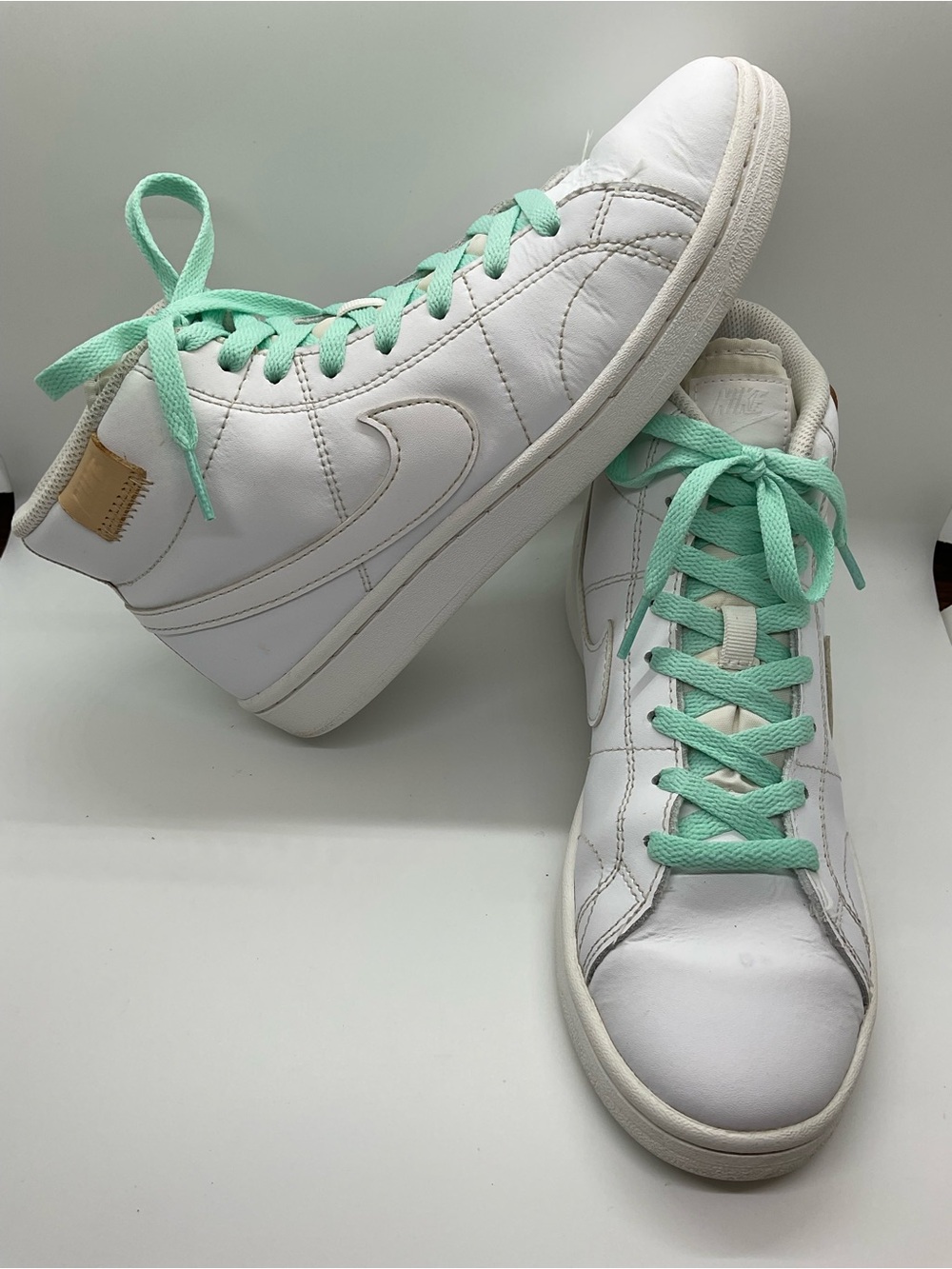 Nike Women's Court Royale 2 Mid High-Top Casual Sneakers mint laces Size 8